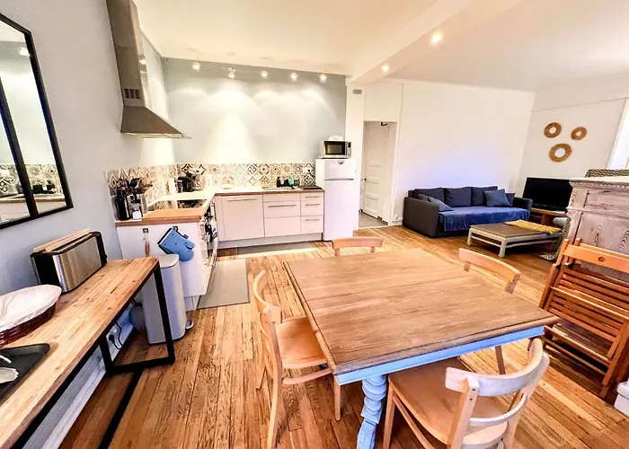 De Charme De 75m², Lumineux Et Calme * Nantes