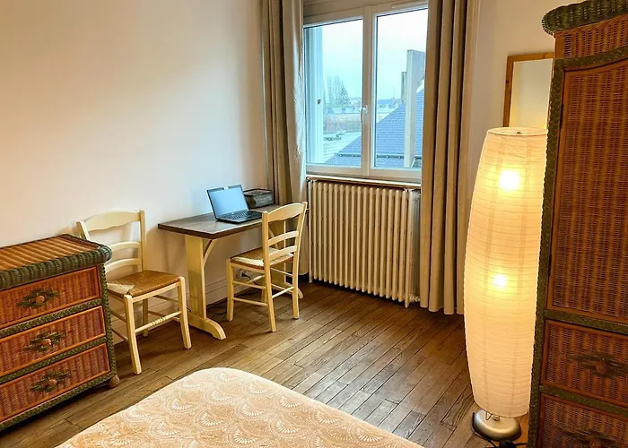 De Charme De 75m², Lumineux Et Calme شقة