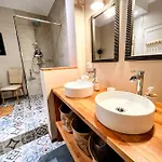 De Charme De 75m², Lumineux Et Calme * Nantes